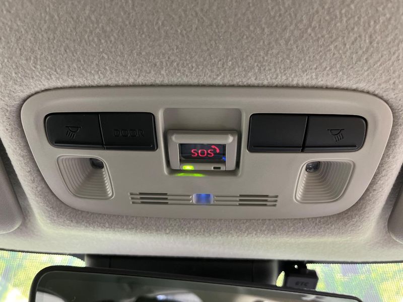2025 Toyota Aqua 6AA-MXPK16 (UW-6aa7670997a37)[27]