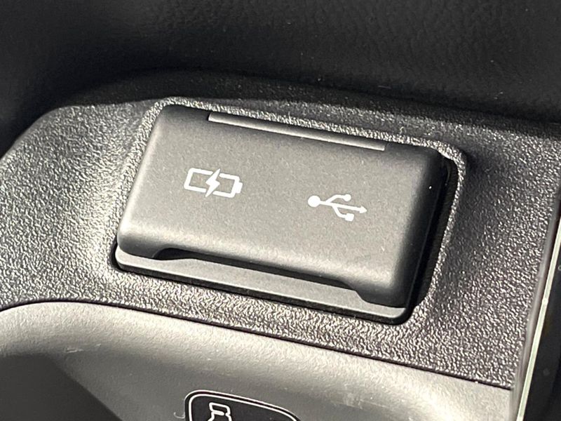 2024 Toyota Sienta 6AA-MXPL10G (UW-6aa7670f66d7e)[18]