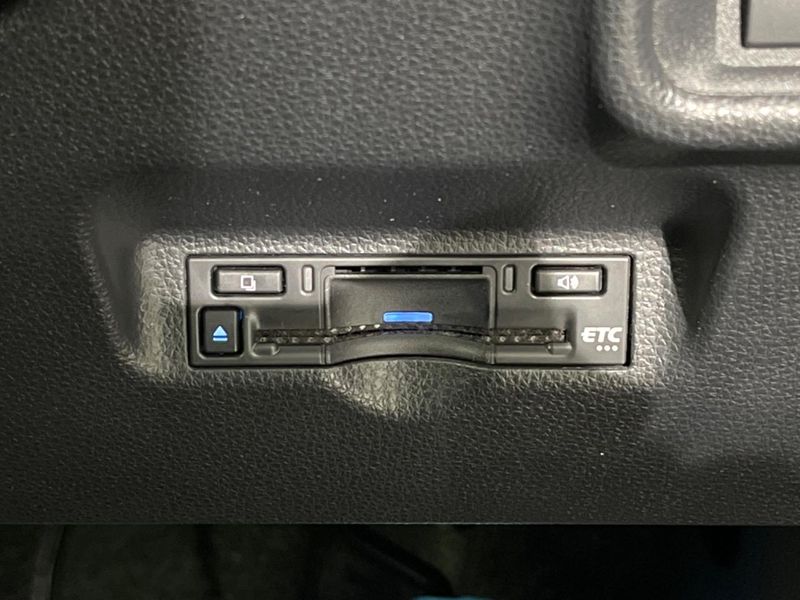 2024 Toyota Sienta 6AA-MXPL10G (UW-6aa7670f66d7e)[15]