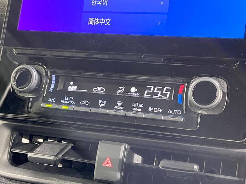 2024 Toyota Sienta 6AA-MXPL10G (UW-6aa7670f66d7e)[27]