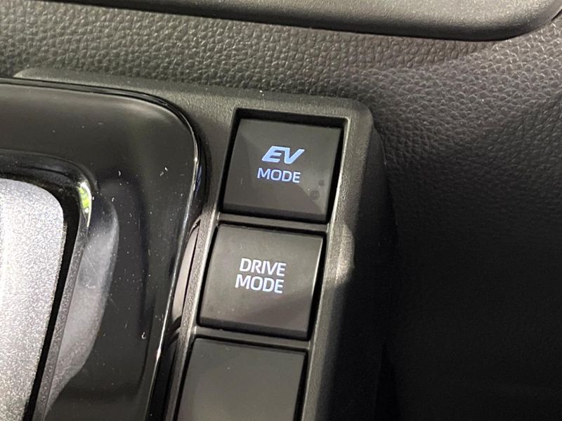 2024 Toyota Sienta 6AA-MXPL10G (UW-6aa7670f66d7e)[17]