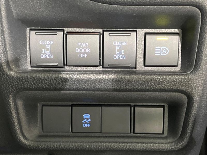 2024 Toyota Sienta 6AA-MXPL10G (UW-6aa7670f66d7e)[14]