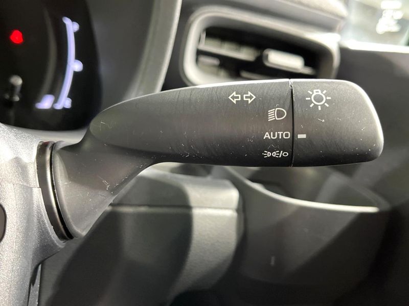 2024 Toyota Sienta 6AA-MXPL10G (UW-6aa7670f66d7e)[22]