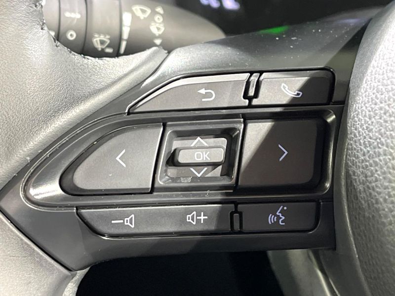 2024 Toyota Sienta 6AA-MXPL10G (UW-6aa7670f66d7e)[21]