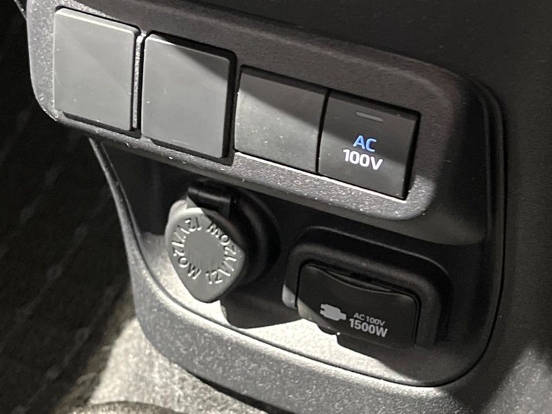 2024 Toyota Sienta 6AA-MXPL10G (UW-6aa7670f66d7e)[16]