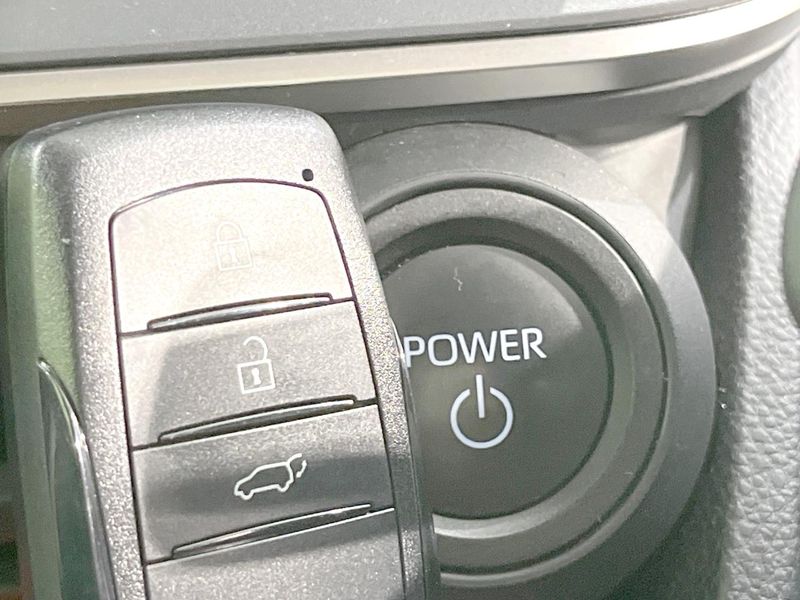 2023 Toyota Prius 6AA-MXWH60 (UW-6aa767244b219)[5]