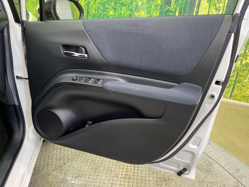 2017 Toyota Sienta DBA-NCP175G (UW-6aa7673b534b2)[24]