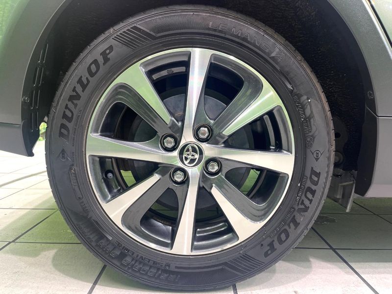 2020 Toyota Aqua DAA-NHP10H (UW-6aa76750c1591)[21]