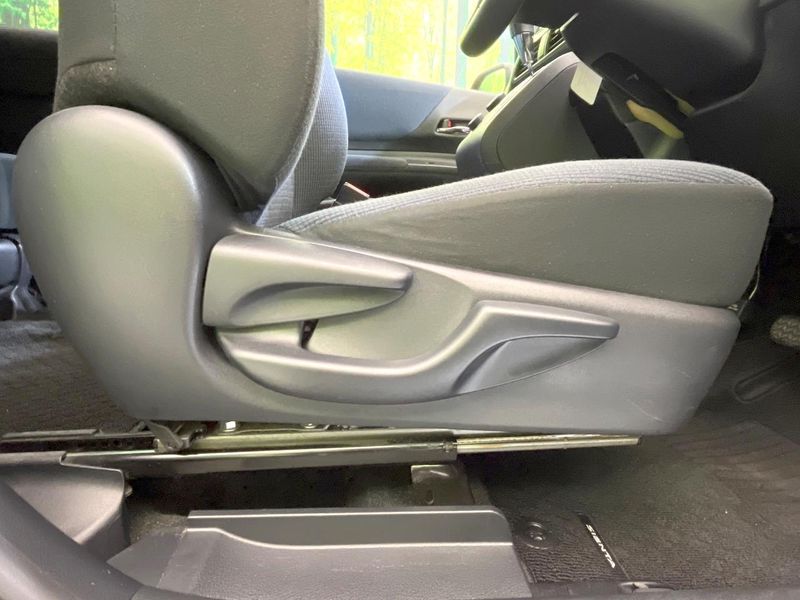 2015 Toyota Sienta DBA-NSP170G (UW-6aa76758b4d5f)[13]