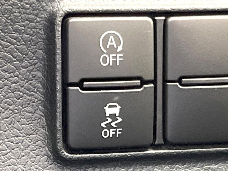 2015 Toyota Sienta DBA-NSP170G (UW-6aa76758b4d5f)[20]