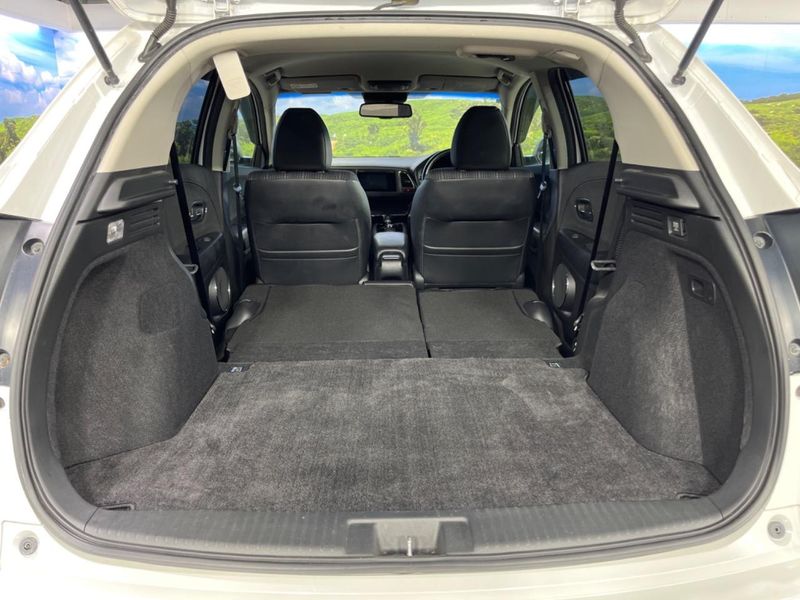2014 Honda Vezel DAA-RU3 (UW-6aa7677d50d31)[14]
