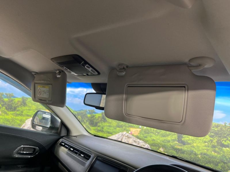 2014 Honda Vezel DAA-RU3 (UW-6aa7677d50d31)[22]