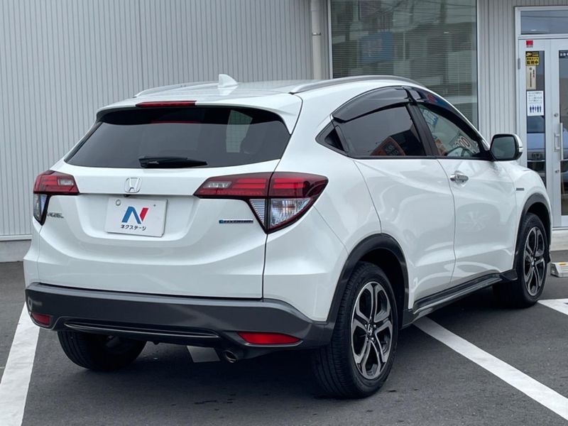 2018 Honda Vezel DAA-RU3 (UW-6aa76780b5316)[17]
