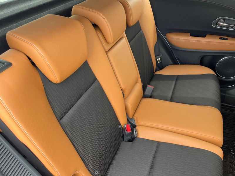 2018 Honda Vezel DAA-RU3 (UW-6aa767814c1a7)[28]