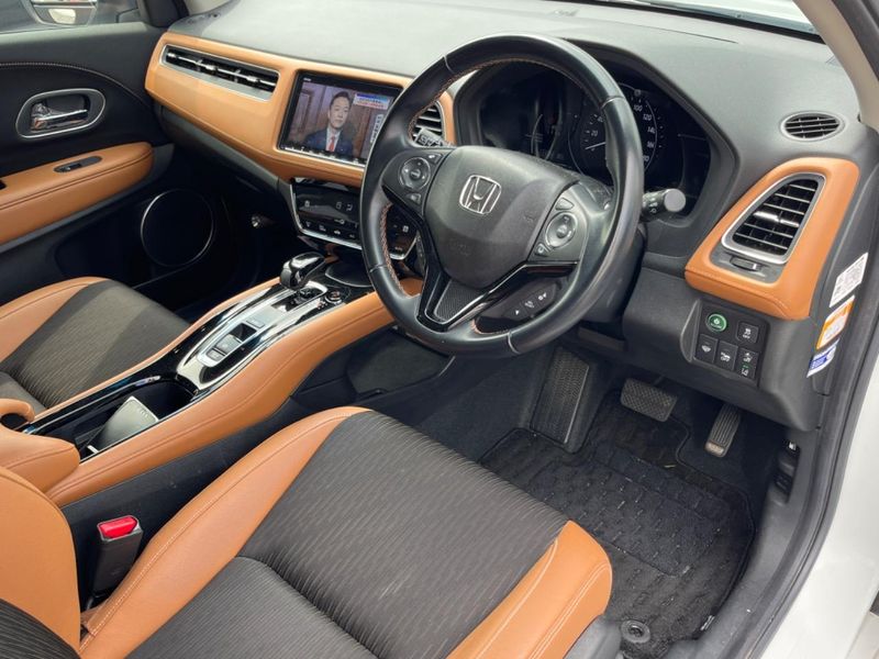 2018 Honda Vezel DAA-RU3 (UW-6aa767814c1a7)[27]