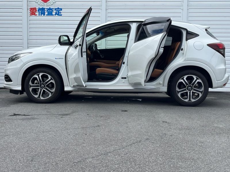 2018 Honda Vezel DAA-RU3 (UW-6aa767814c1a7)[10]
