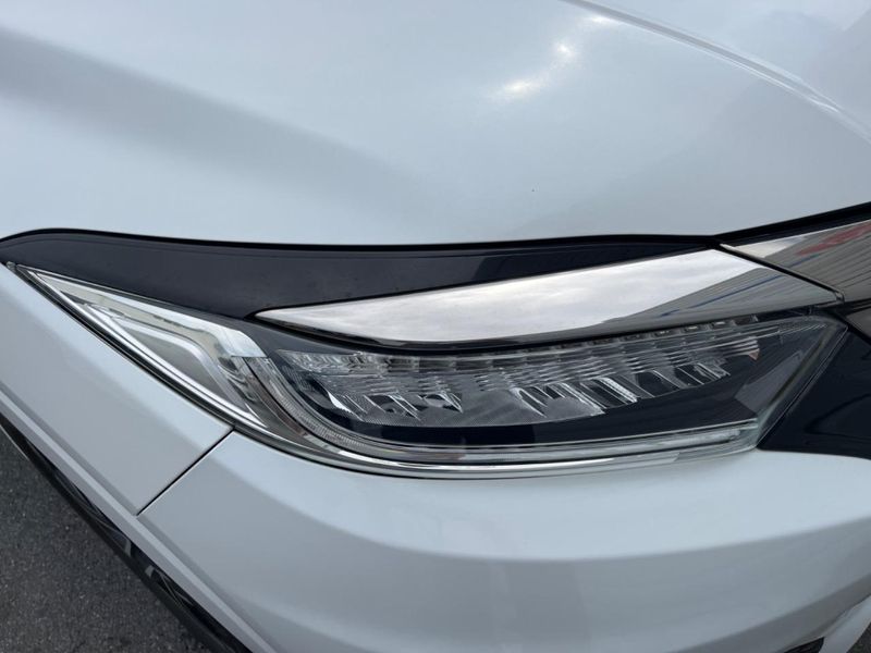 2018 Honda Vezel DAA-RU3 (UW-6aa767814c1a7)[22]