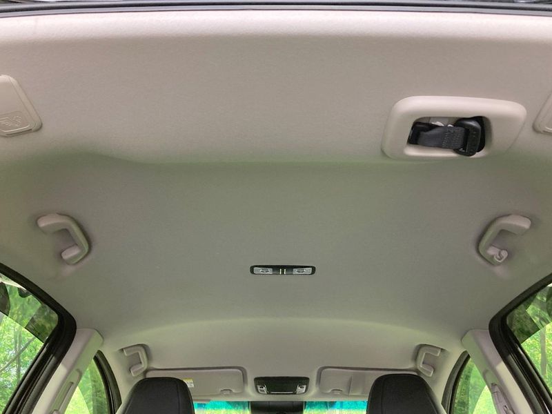 2019 Honda Vezel DAA-RU3 (UW-6aa767824e572)[11]