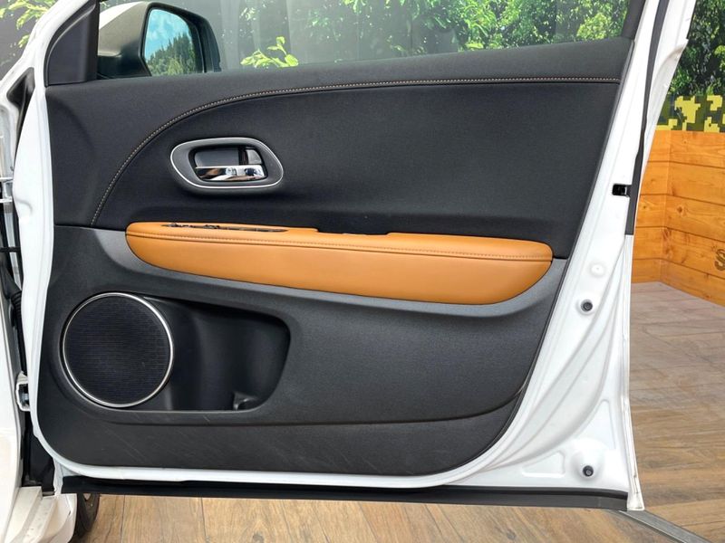 2019 Honda Vezel DAA-RU3 (UW-6aa76782b6475)[19]
