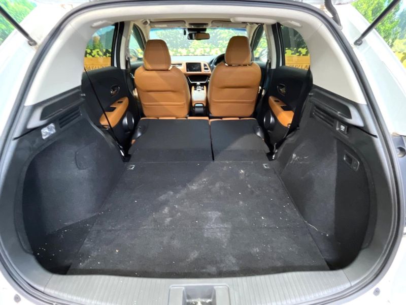 2019 Honda Vezel DAA-RU3 (UW-6aa76782b6475)[21]
