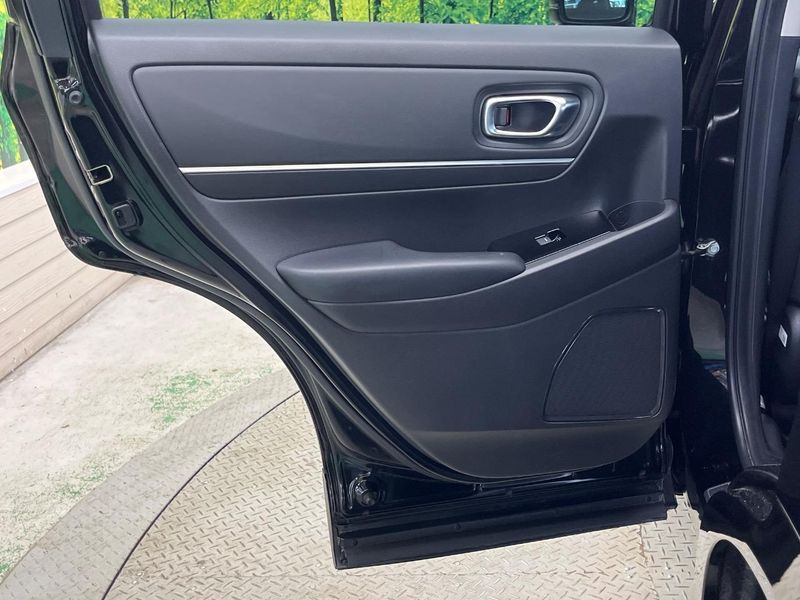 2022 Honda Vezel 6AA-RV5 (UW-6aa767894fee9)[14]