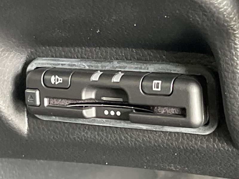 2022 Honda Vezel 6AA-RV5 (UW-6aa767894fee9)[23]