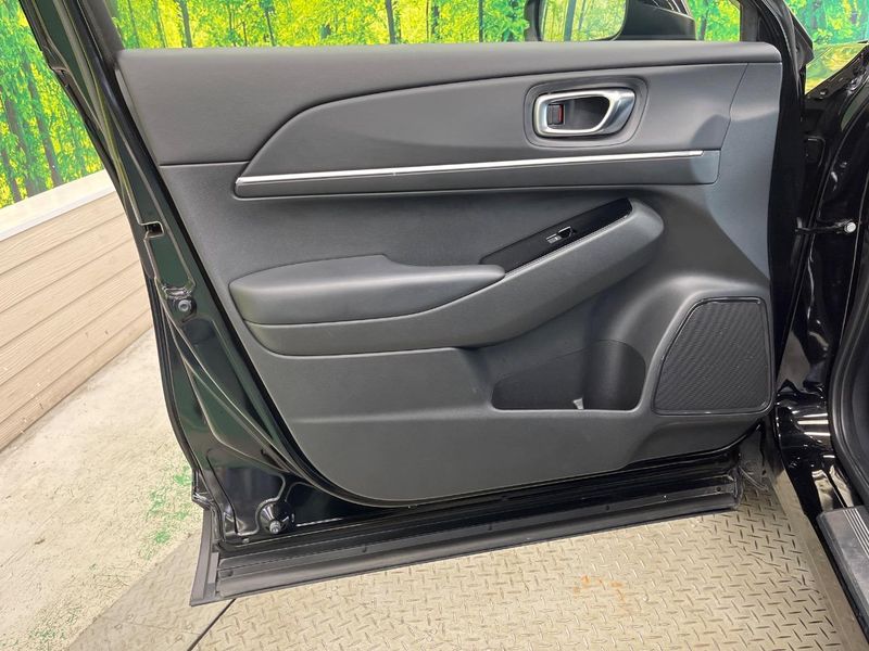 2022 Honda Vezel 6AA-RV5 (UW-6aa767894fee9)[13]