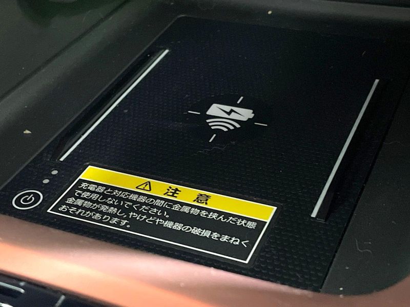 2022 Honda Vezel 6AA-RV5 (UW-6aa7678a4ed81)[26]