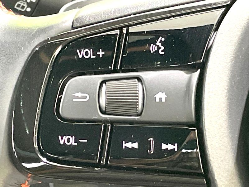 2022 Honda Vezel 6AA-RV5 (UW-6aa7678a4ed81)[20]