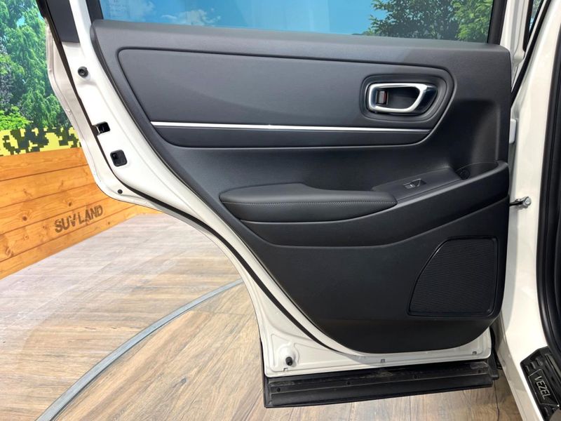 2025 Honda Vezel 6AA-RV5 (UW-6aa7679130eb7)[14]