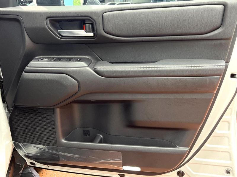 2024 Toyota Land Cruiser 250 3BA-TRJ250W (UW-6aa767c71d754)[21]