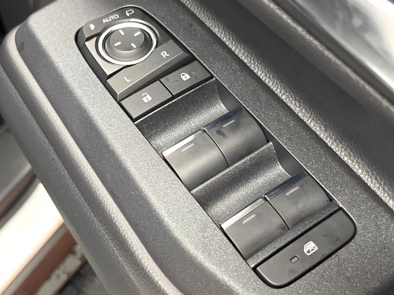 2024 Toyota Land Cruiser 250 3BA-TRJ250W (UW-6aa767c71d754)[22]