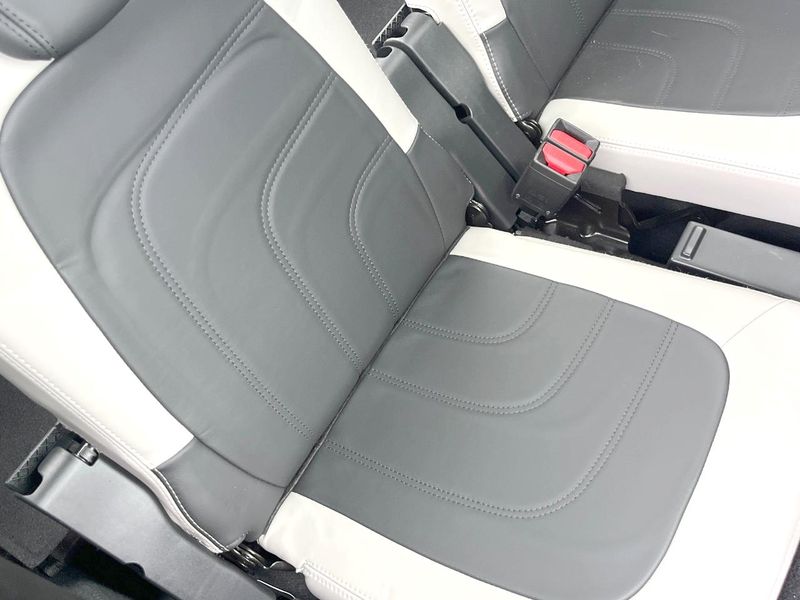 2017 Citroen Grand C4 Picasso LDA-B787AH01 (UW-6aa767d5466d9)[24]