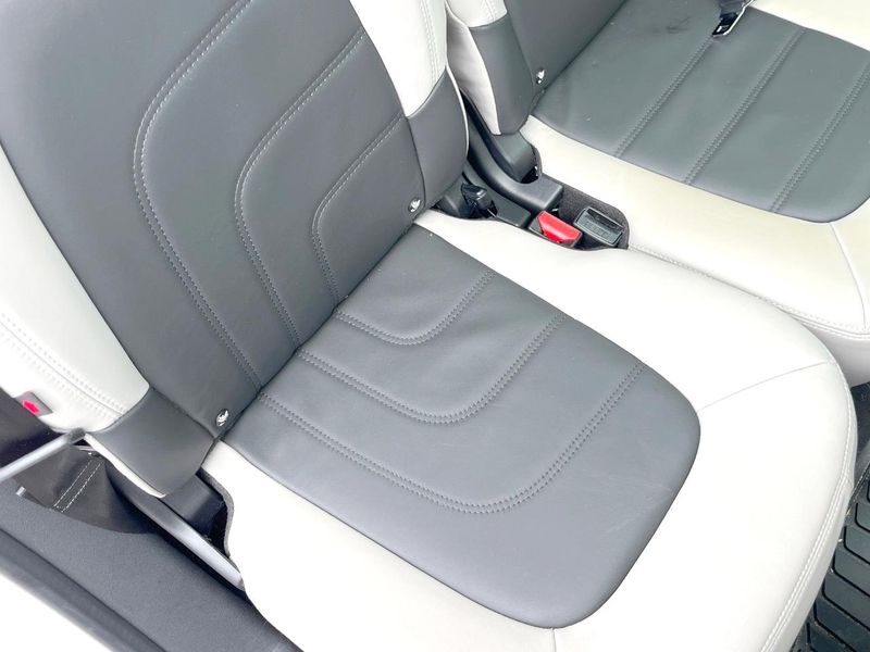 2017 Citroen Grand C4 Picasso LDA-B787AH01 (UW-6aa767d5466d9)[22]