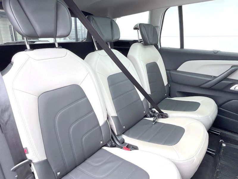 2017 Citroen Grand C4 Picasso LDA-B787AH01 (UW-6aa767d5466d9)[21]