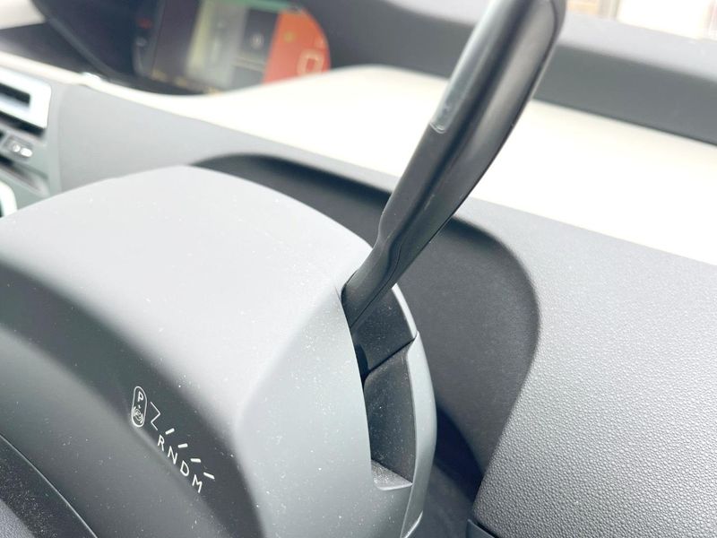 2017 Citroen Grand C4 Picasso LDA-B787AH01 (UW-6aa767d5466d9)[10]