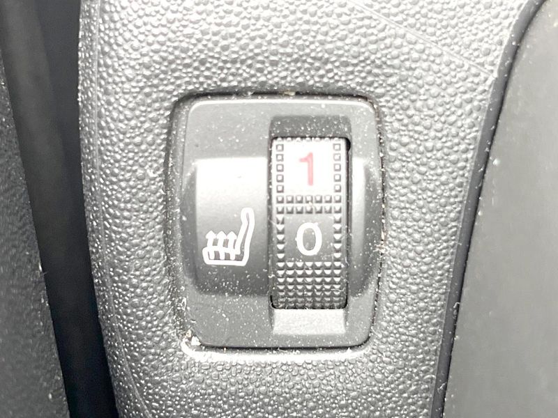 2017 Citroen Grand C4 Picasso LDA-B787AH01 (UW-6aa767d5466d9)[8]