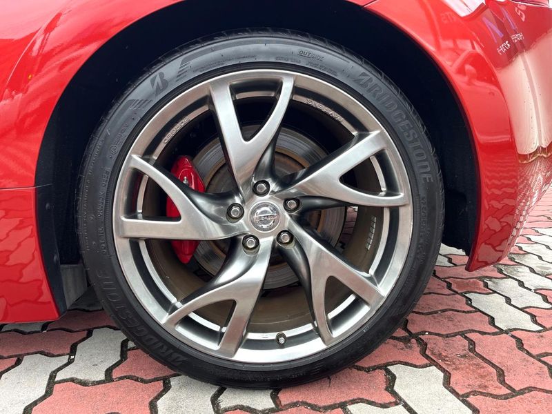 2015 Nissan Fairlady Z CBA-Z34 (UW-6aa7680009729)[17]