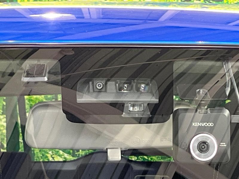 2017 Suzuki Swift DAA-ZD53S (UW-6aa768052a06d)[23]