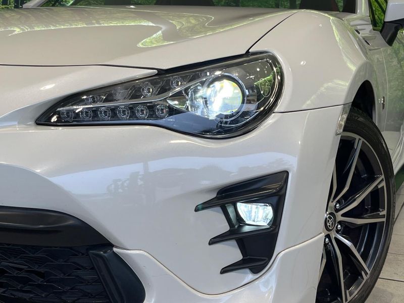 2018 Toyota 86 DBA-ZN6 (UW-6aa768093171d)[7]