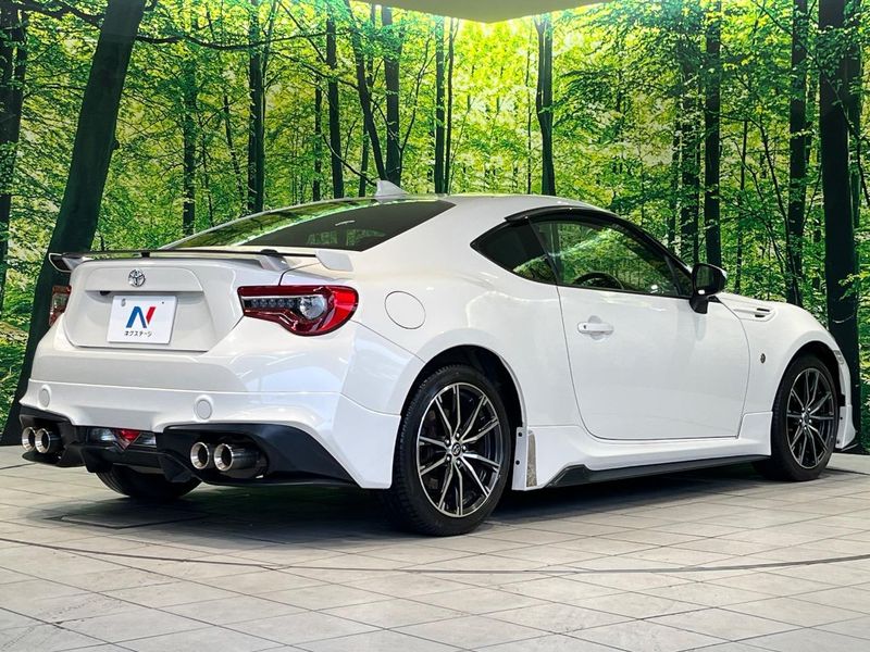2018 Toyota 86 DBA-ZN6 (UW-6aa768093171d)[19]