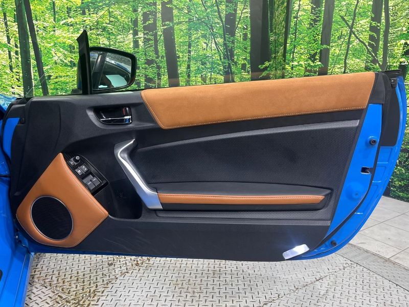 2019 Toyota 86 4BA-ZN6 (UW-6aa7680941e4a)[14]