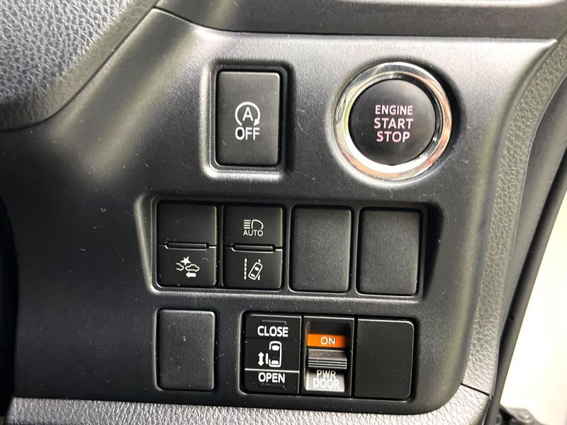 2019 Toyota Voxy DBA-ZRR80G (UW-6aa7681983a78)[7]