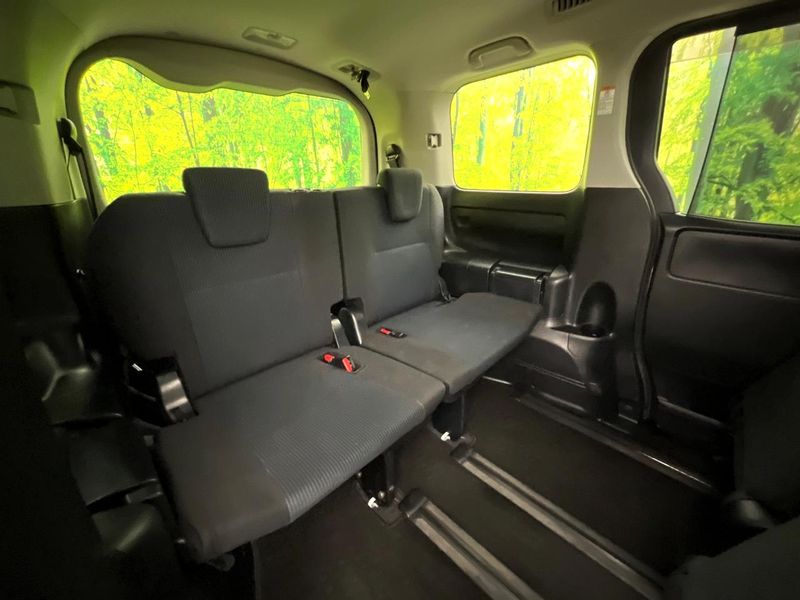 2019 Toyota Voxy DBA-ZRR80G (UW-6aa7681983a78)[27]