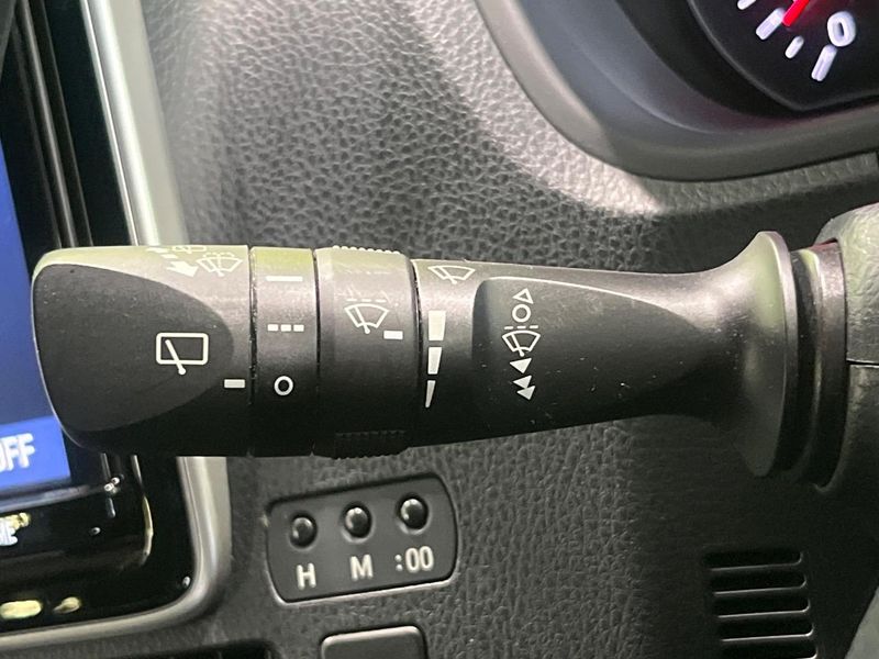 2021 Toyota Voxy 3BA-ZRR85W (UW-6aa7682054102)[18]