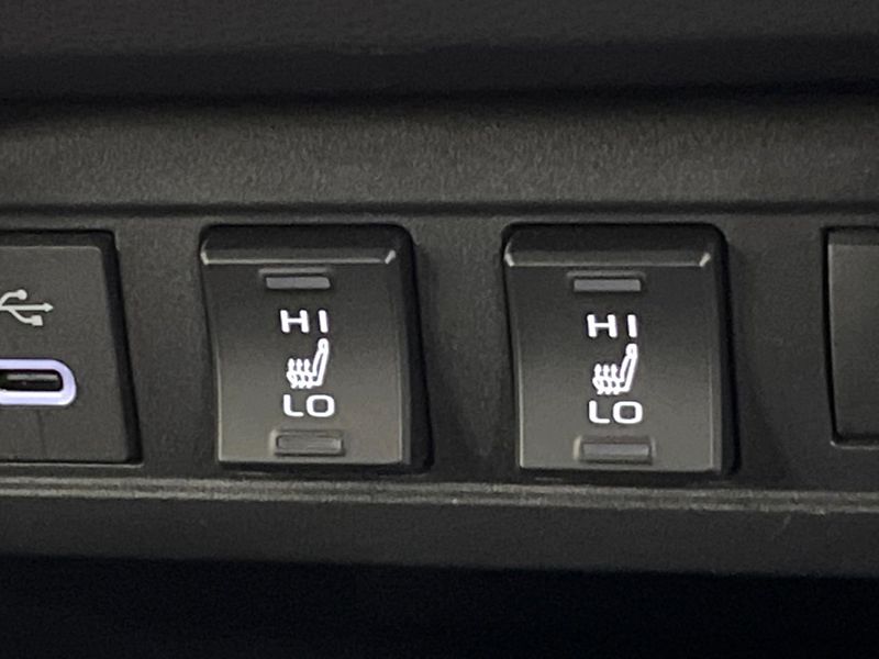 2024 Toyota Corolla Cross 6AA-ZVG13 (UW-6aa7682b6d262)[28]