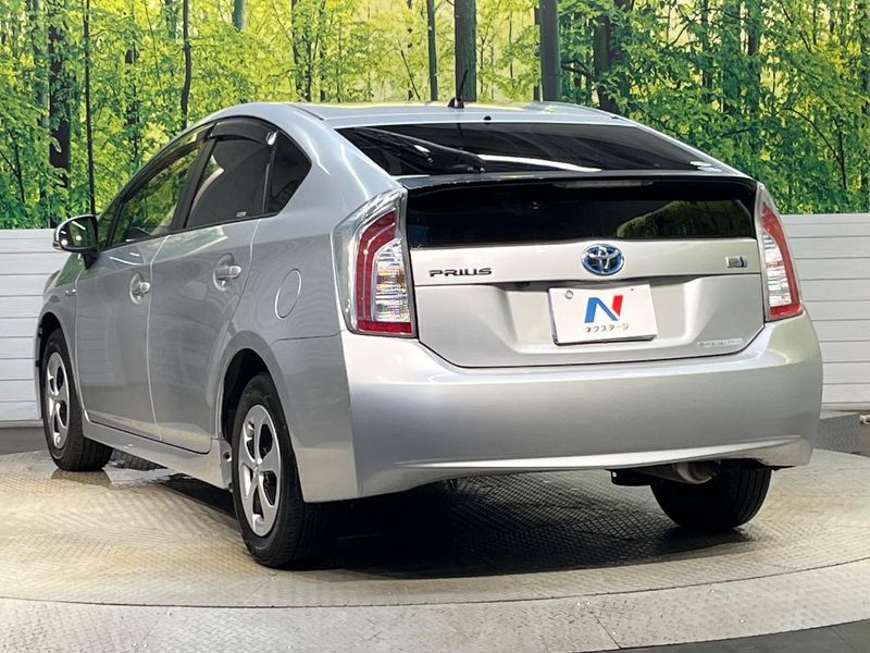 2013 Toyota Prius DAA-ZVW30 (UW-6aa7683508799)[7]