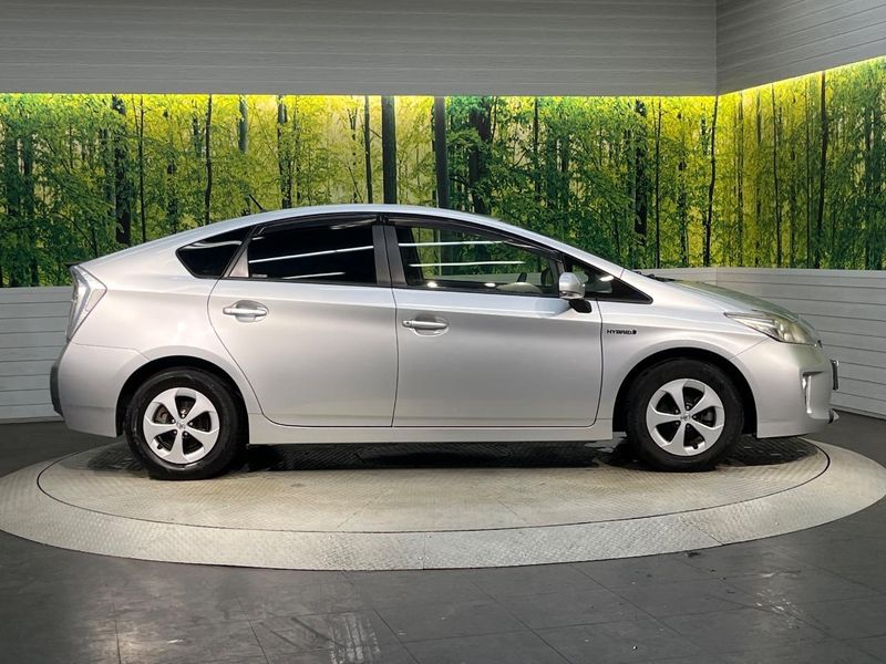2013 Toyota Prius DAA-ZVW30 (UW-6aa7683508799)[23]