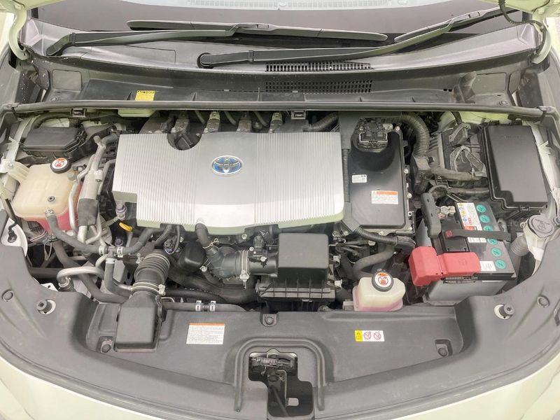 2018 Toyota Prius PHV DLA-ZVW52 (UW-6aa768453109a)[4]
