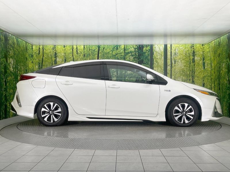 2018 Toyota Prius PHV DLA-ZVW52 (UW-6aa768453109a)[19]